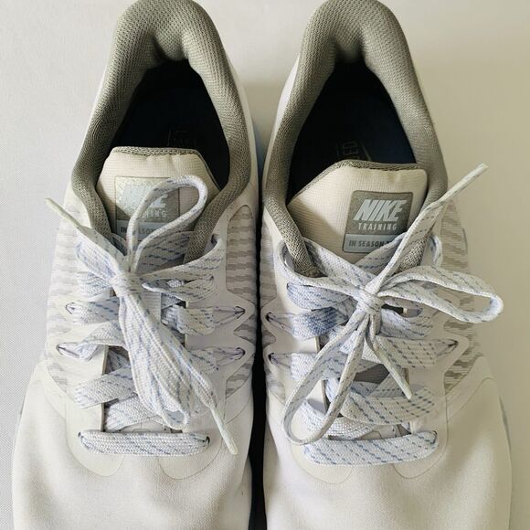 Nike Shoes In Season TR-8 Women 7.5 White Half Blue Athletic Training Sneaker - Picture 5 of 9